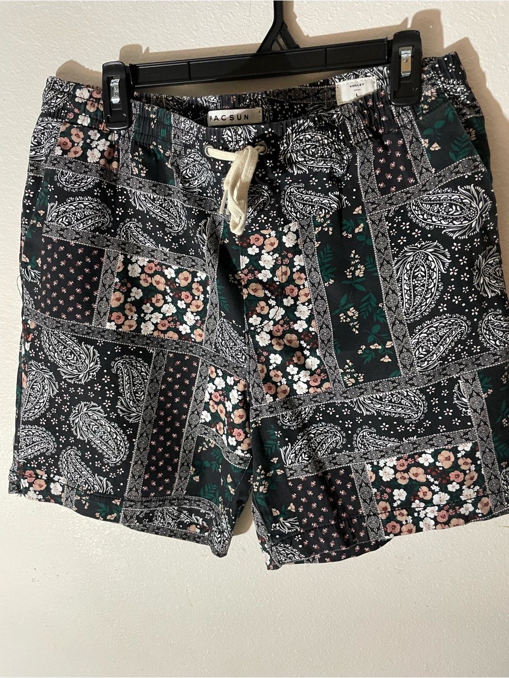 PacSun Black Patchwork Floral Paisley Drawstring Shorts with Green Accents